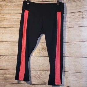✔️🦄Weekend active black and pink Capri